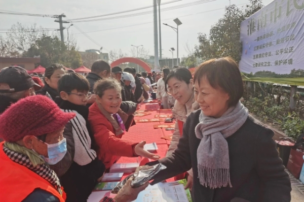 市妇联积极参加2026年全市文化科技卫生“三下乡”集中示范服务活动