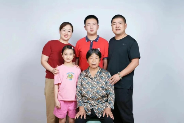 激扬家国情 奋斗新征程｜“小家大爱”诠释幸福真谛——记“安徽省最美家庭”毛庆莉家庭